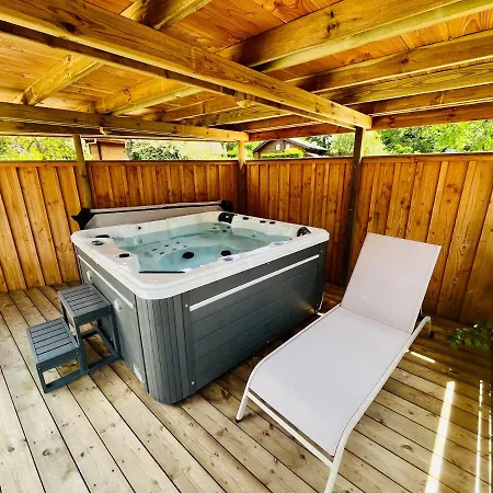 Domaine Forge 6-8pers Jacuzzi Terrasse Plancha Proche Commerces Chalet La Teste-de-Buch