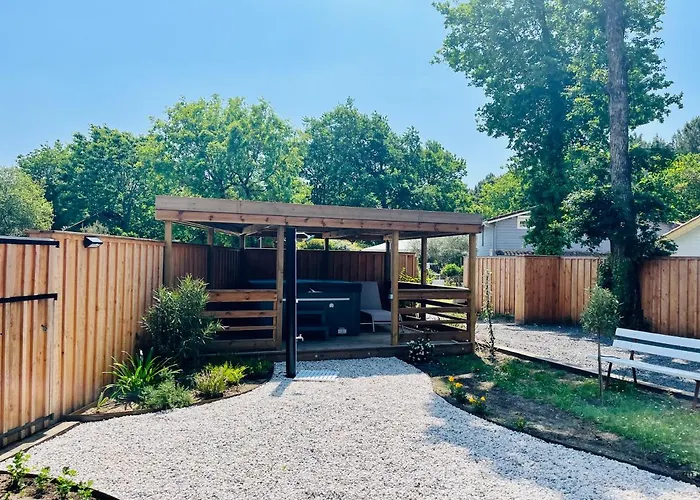 Domaine Forge 6-8pers Jacuzzi Terrasse Plancha Proche Commerces Alpesi faház